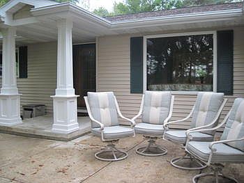 Perfect sitting area facing the southerly sun.