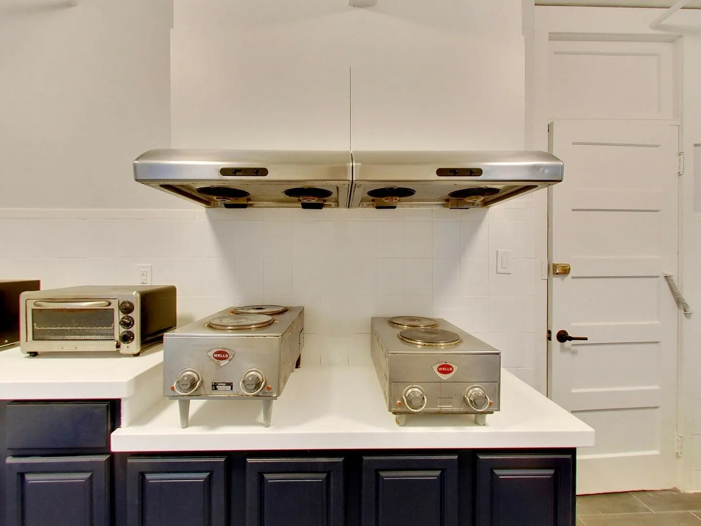 One Month Free!! Private Room near Financial District! — Photo 4