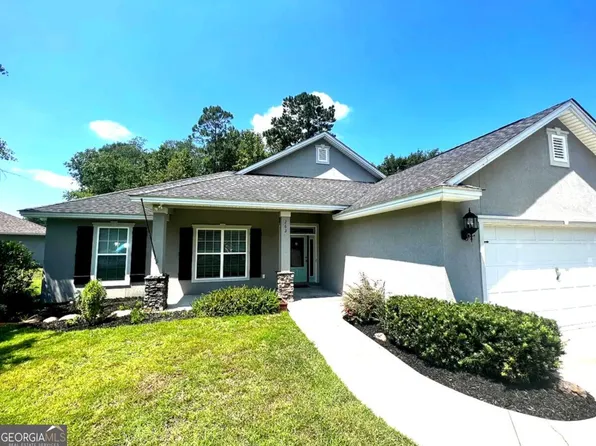 263 Country Walk Cir, Brunswick, GA 31525