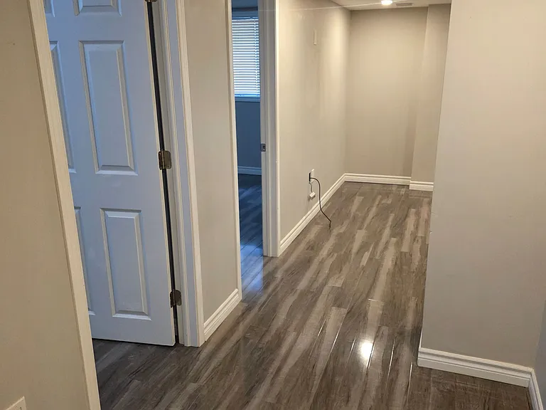 84 Hibbard Dr #BASEMENT — Photo 11