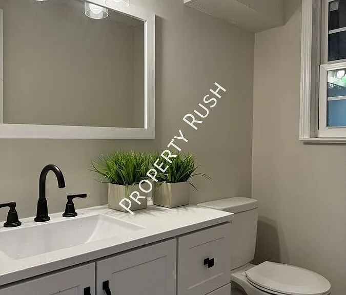 2945 Old Britain Cir — Photo 15