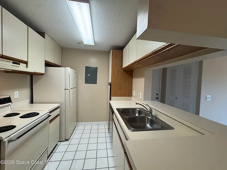 7667 N Wickham Rd #1120 — Photo 7
