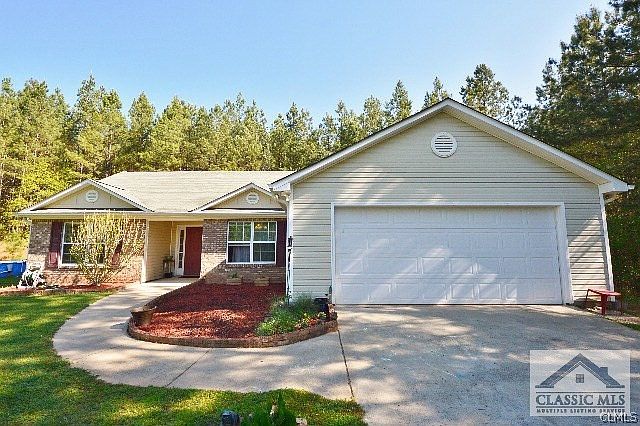 1st image of 312 Pinewood Circle