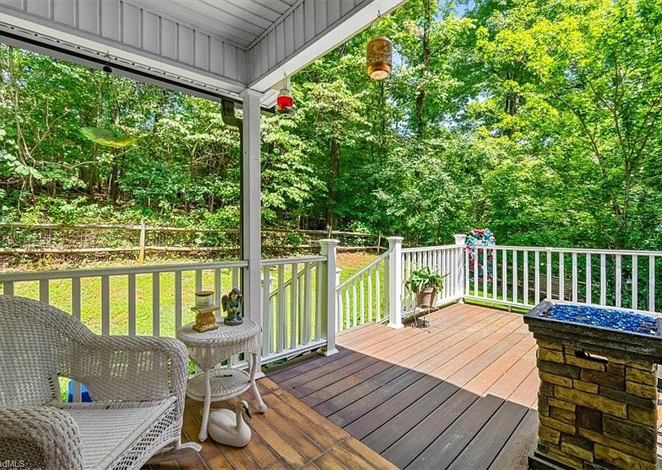 1973 Old Mountain Rd, Thomasville, NC 27360 | Zillow
