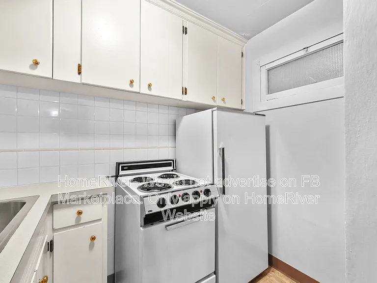 1001 S Monroe St #8 — Photo 9
