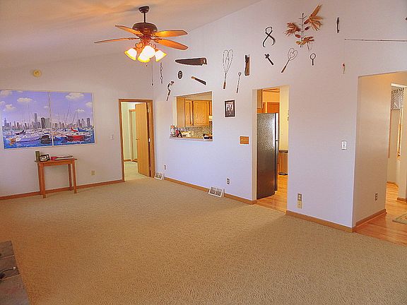 3rd image of 23-223 Brighton Ct
