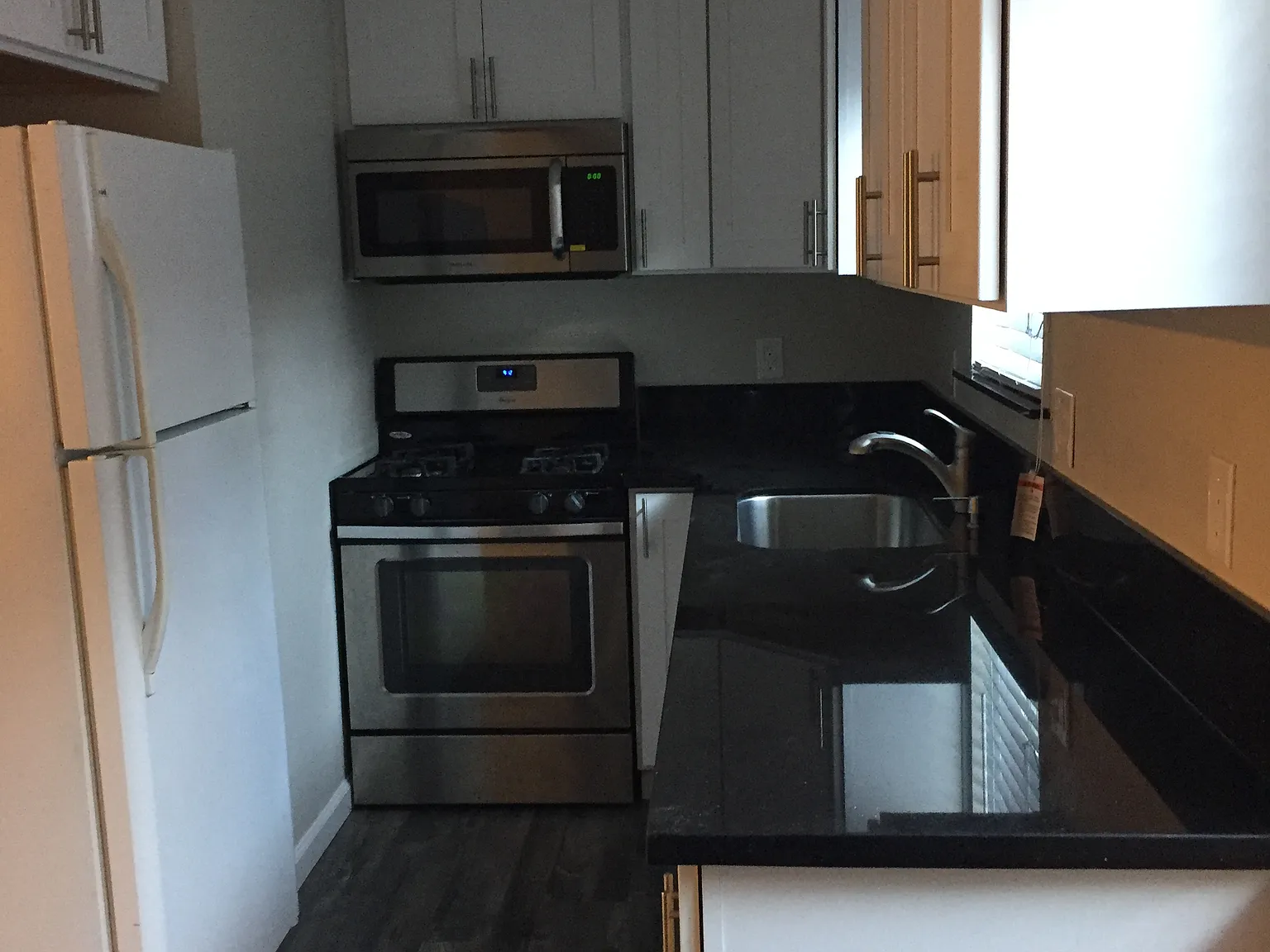 1 bed, 650 sqft, $1,650 — Photo 4