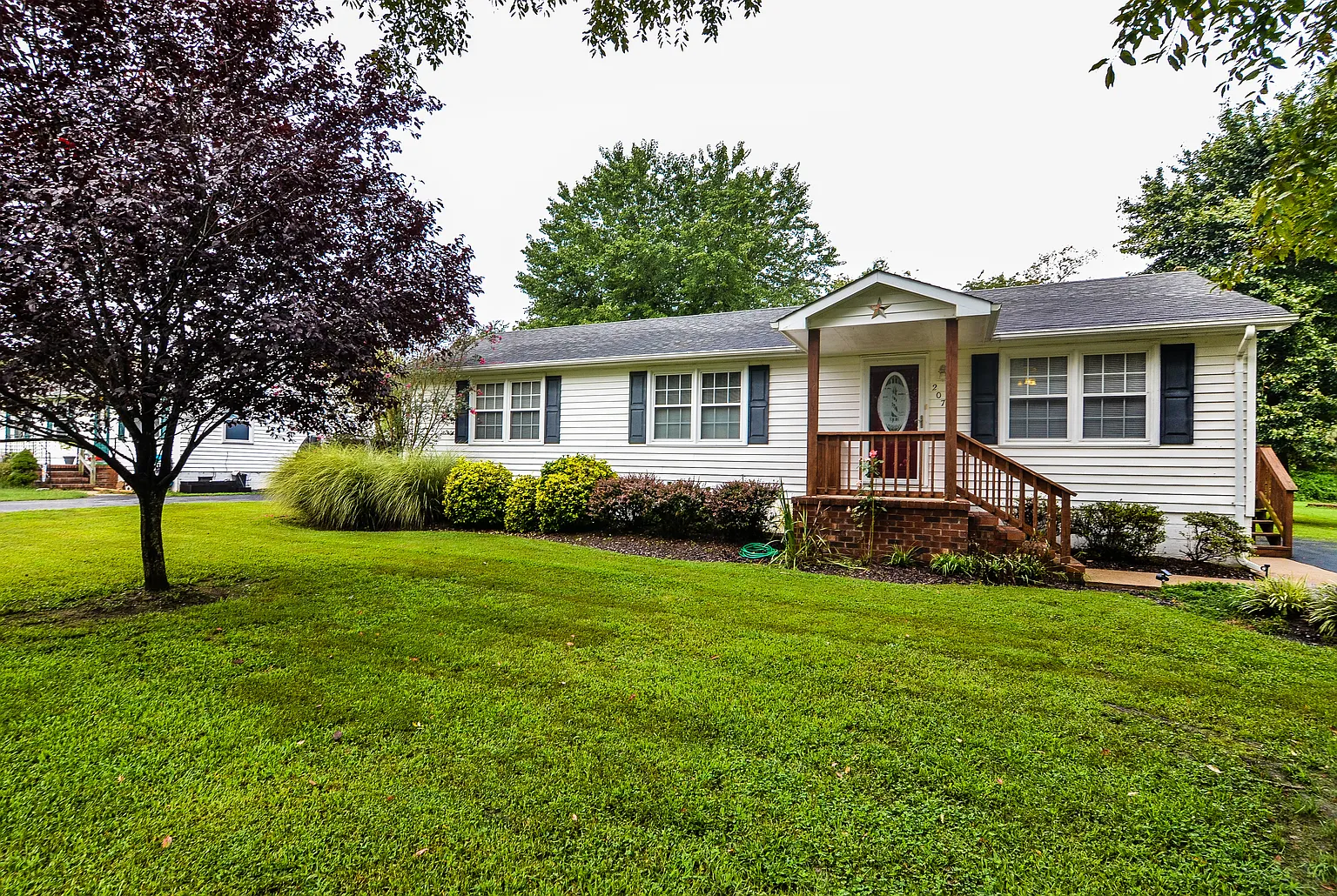 207 Mimosa Ave photo 1