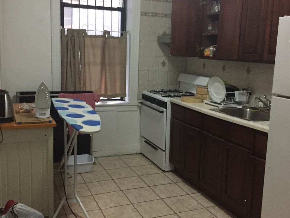 1st image of 4746 44th St APT 1R