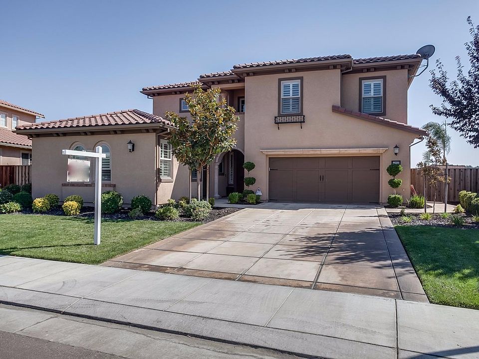 1st image of 4200 Volpaia Pl