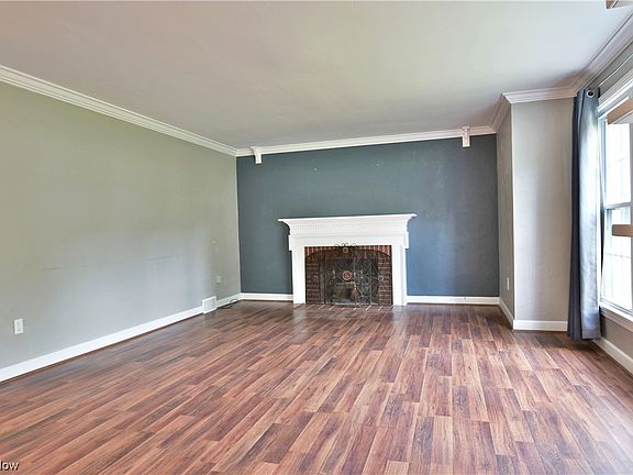 2nd image of 755 Golfview Ave