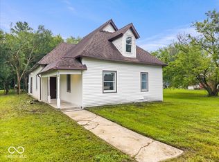 314 Craven St, Sweetser, IN 46987