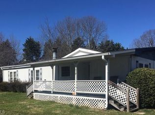 379 Hopkins Rd, Kernersville, NC 27284
