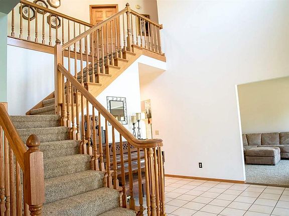 5th image of 1804 Continental Dr