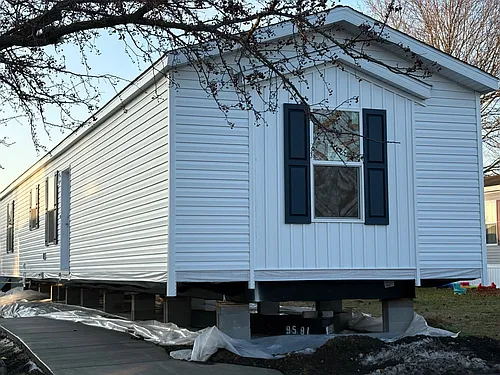 1125 Oakbrook E Photo 1