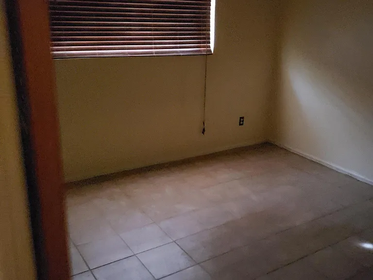 1546 S Lawther Dr — Photo 12