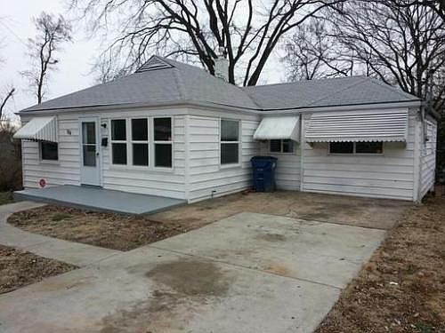 1st image of 124 N Dade Ave
