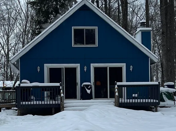 4205 Linden, Interlochen, MI 49643