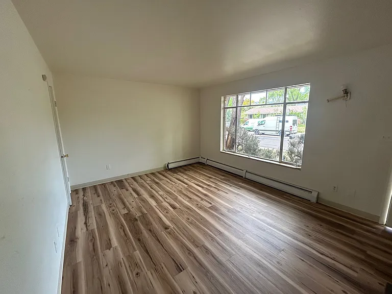 3162 Folsom St #1 — Photo 3