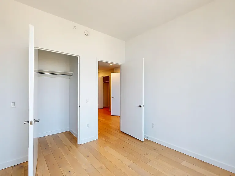 14474 Northern Blvd #PHM — Photo 14