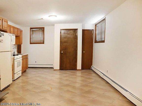 4th image of 95 Wallace Ave