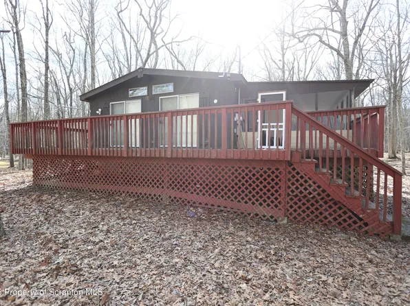 178 Oak Hill Rd, Hawley, PA 18428