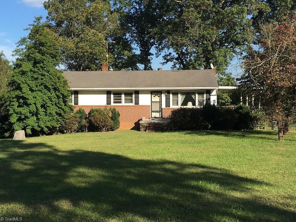1st image of 5206 Skylark Dr