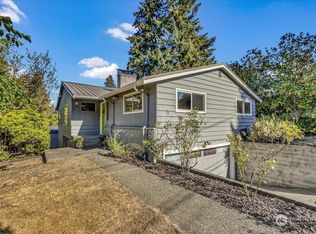 10600 10th Pl NE, Seattle, WA 98125