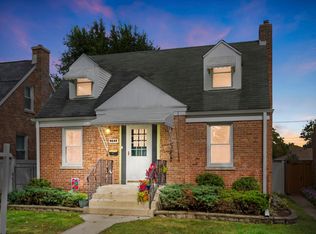 9532 Jackson Ave, Brookfield, IL 60513