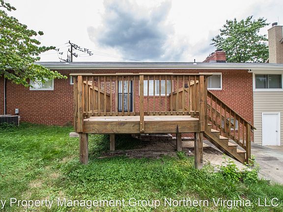 4th image of 2311 N Dinwiddie St