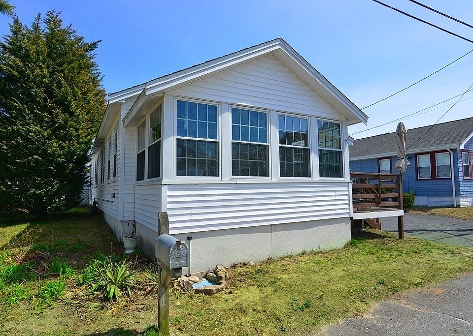 50 Pleasant St, Wareham, MA 02571 Zillow