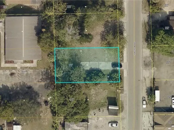 2250 Henderson Ave, Fort Myers, FL 33916