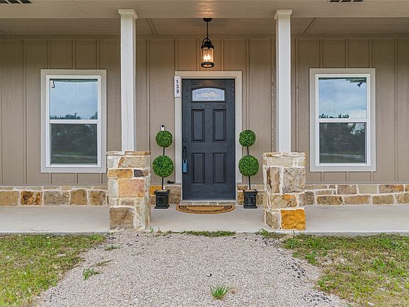 5th image of 139 Kriston Ln