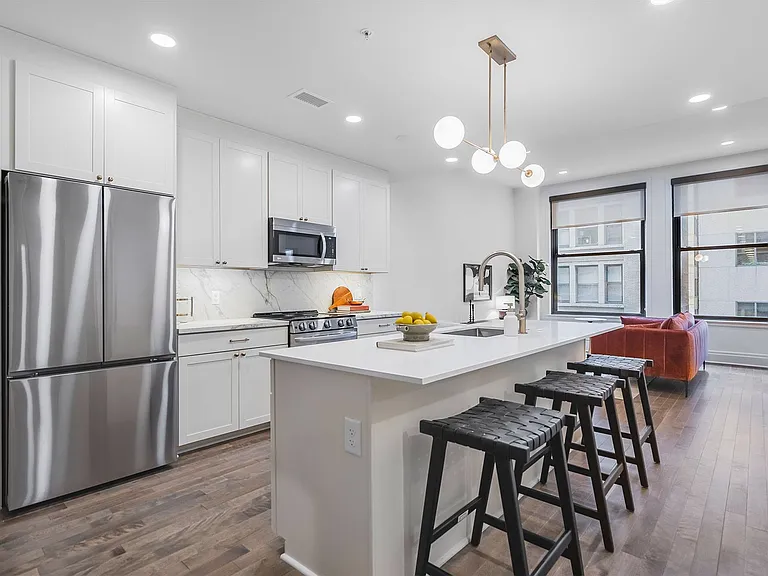 Mercantile Apartments — Photo 44