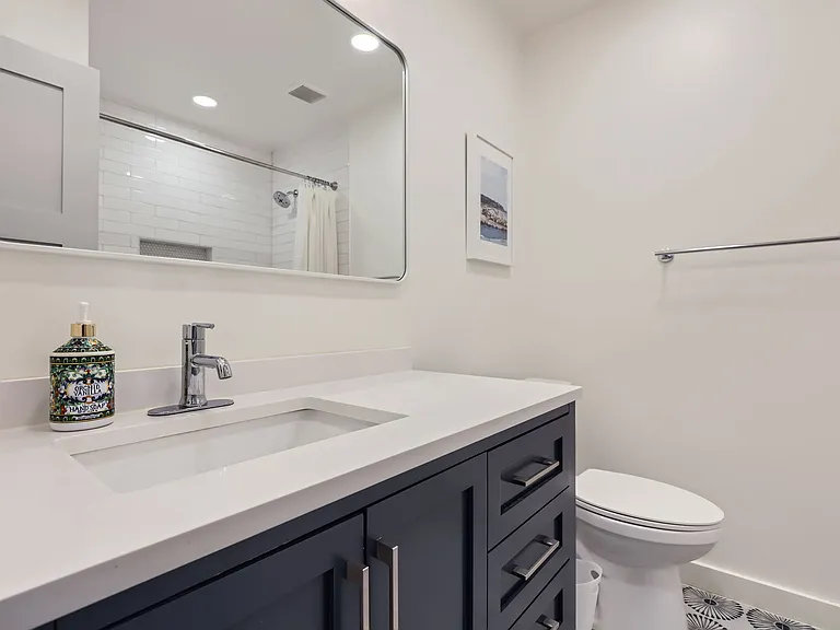 907 Maryland Dr — Photo 12