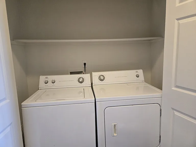 1575 Olympia Cir #205 — Photo 26