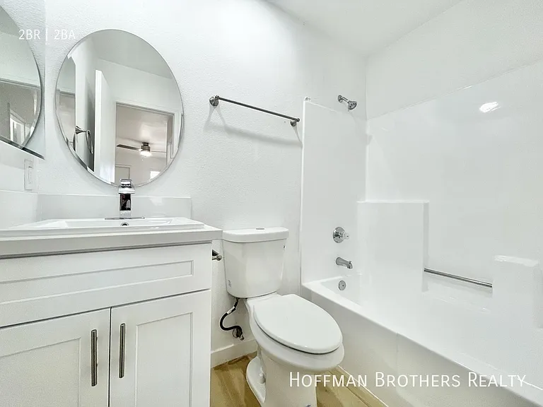 14011 S Budlong Ave #204 — Photo 9