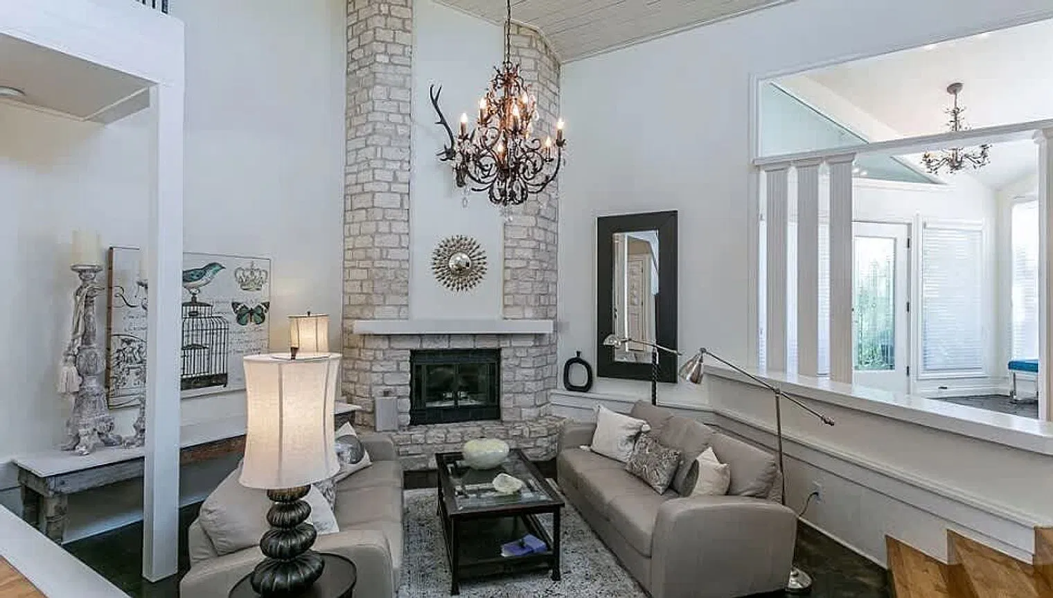 3 bed, 2.0 bath, 2206 sqft, $7,521 — Photo 3