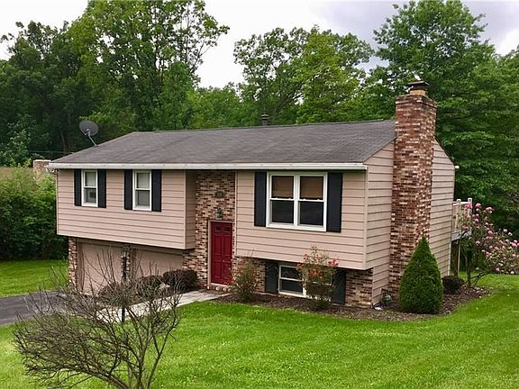 2nd image of 208 Blue Grass Dr