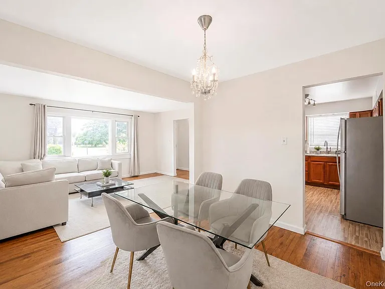 5 Tyler Ave — Photo 9