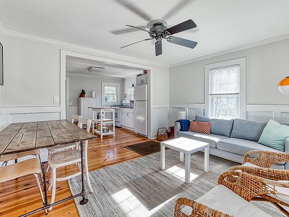 5th image of 1265 Bay Ave