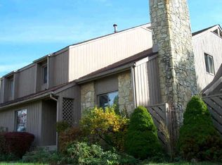 506 E Conner Creek Dr, Fishers, IN