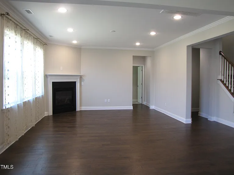 349 Papyrus Pl — Photo 7