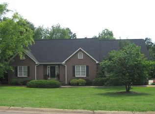 221 Oakmont Dr, Anderson, SC 29621