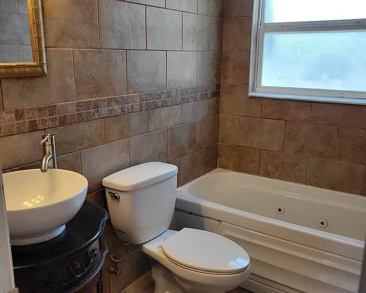 1863 Kings Hwy #7 — Photo 2