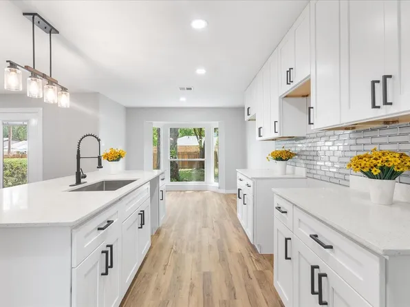 706 W Five Mile Pkwy, Dallas, TX 75224