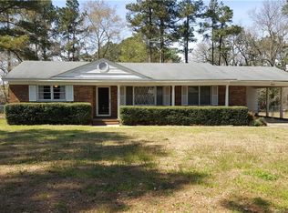 1962 Strickland Bridge Rd, Fayetteville, NC 28304