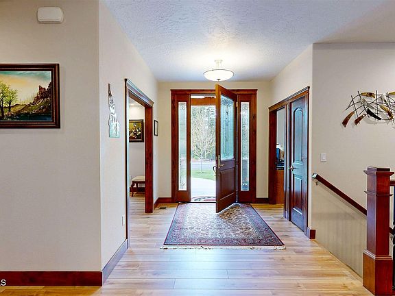 4th image of 19398 N Ella Rd