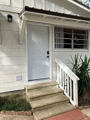 1321 Kings Dr Photo 1