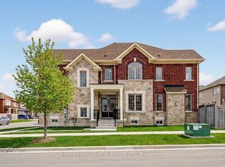 1002 Kingpeak Cres, Pickering, ON L1X 0H3